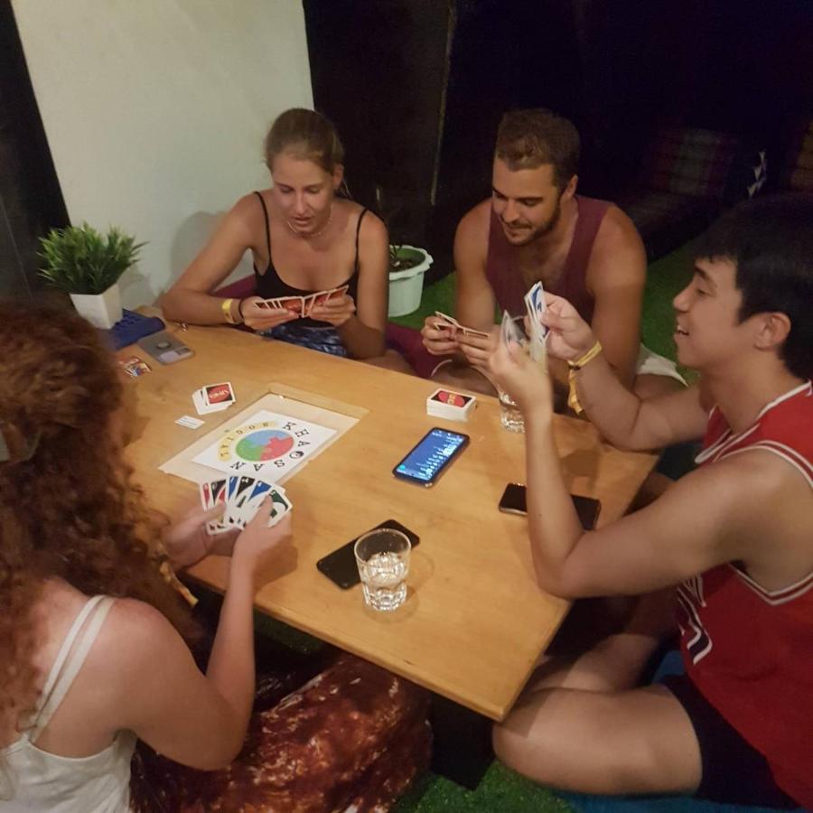 Khao San Social Capsule Hostel Банкок Екстериор снимка