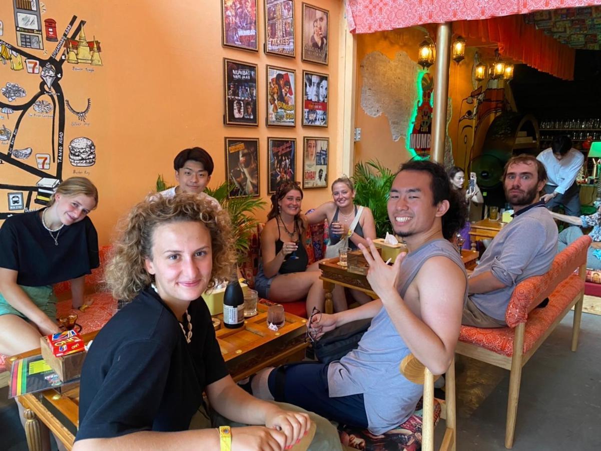 Khao San Social Capsule Hostel Банкок Екстериор снимка
